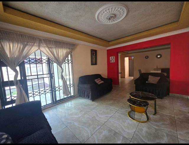 3 BEDROOM HOUSE FOR SALE IN DELMORE PARK